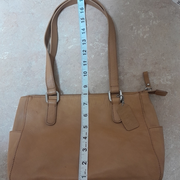 ST. JOHN'S BAY Women's Real Genuine Leather Tan Handbag Size:OS   ST. JOHN'S Bay - Picture 10 of 10